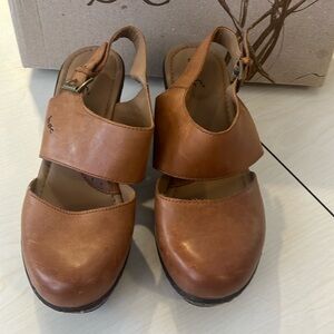 B.O.C Leather Wedges Sz 8